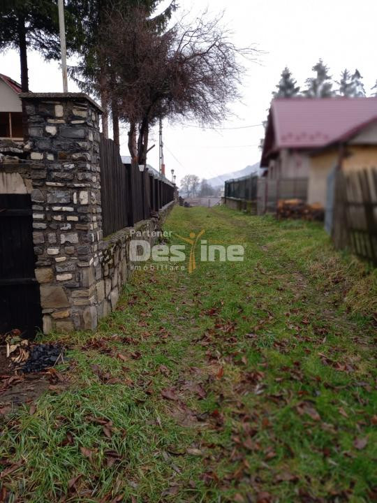 VAND TEREN VALEA DOFTANEI ZONA ERMENEASA 1030 MP