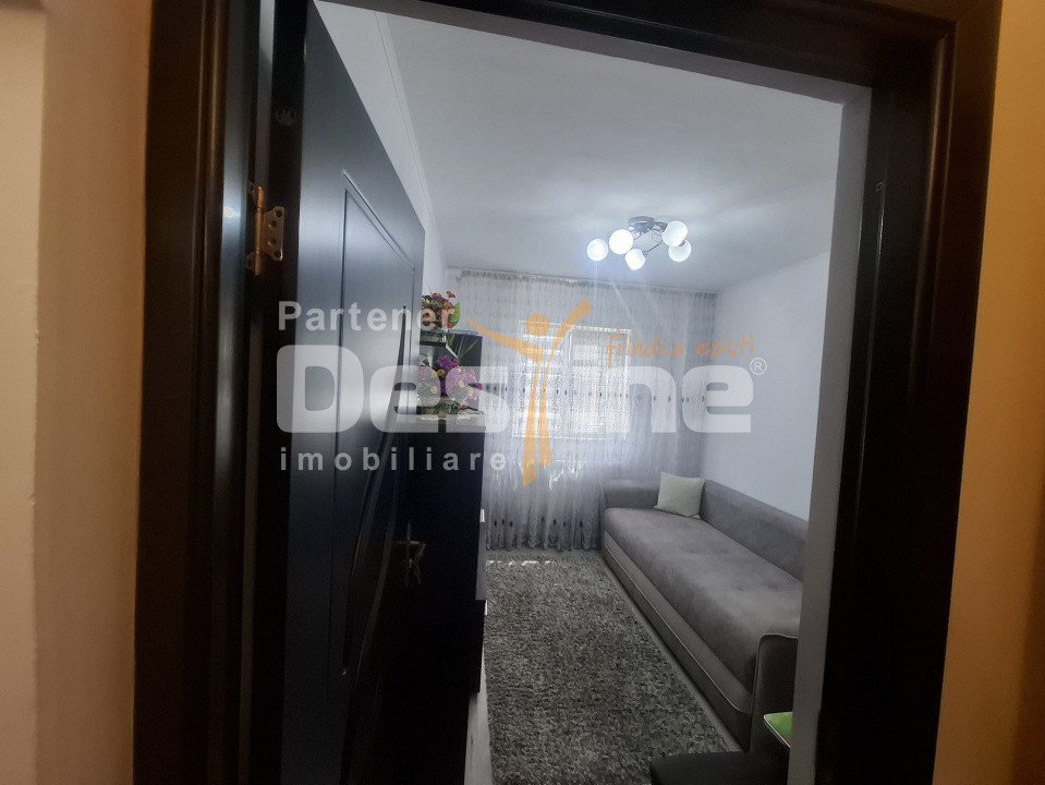 Apartament de vânzare | Zona TĂTĂRAȘI SUD | mobilat, decomandat, 3 camere