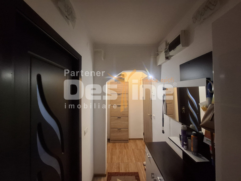 Apartament de vânzare | Zona TĂTĂRAȘI SUD | mobilat, decomandat, 3 camere
