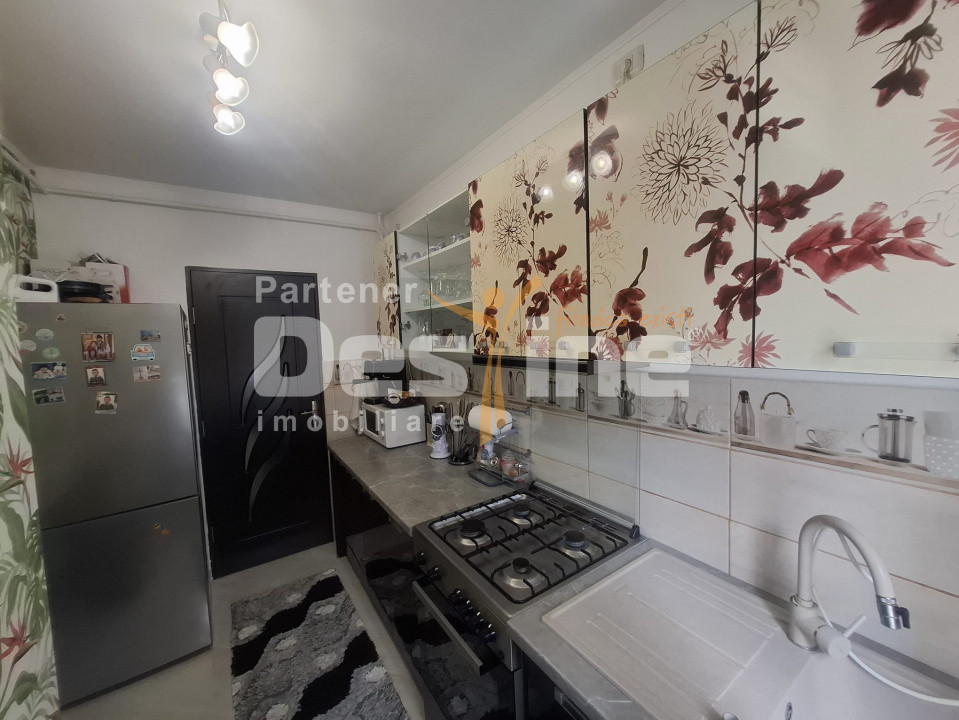 Apartament de vânzare | Zona TĂTĂRAȘI SUD | mobilat, decomandat, 3 camere