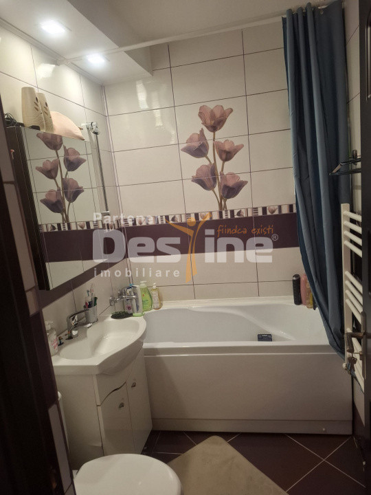 Apartament de vânzare | Zona TĂTĂRAȘI SUD | mobilat, decomandat, 3 camere