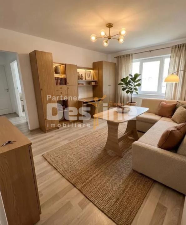 inchiriem apartament cu 3 camere