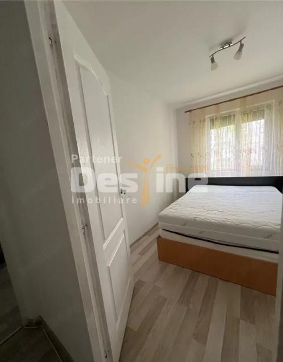 inchiriem apartament cu 3 camere