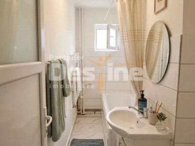 inchiriem apartament cu 3 camere