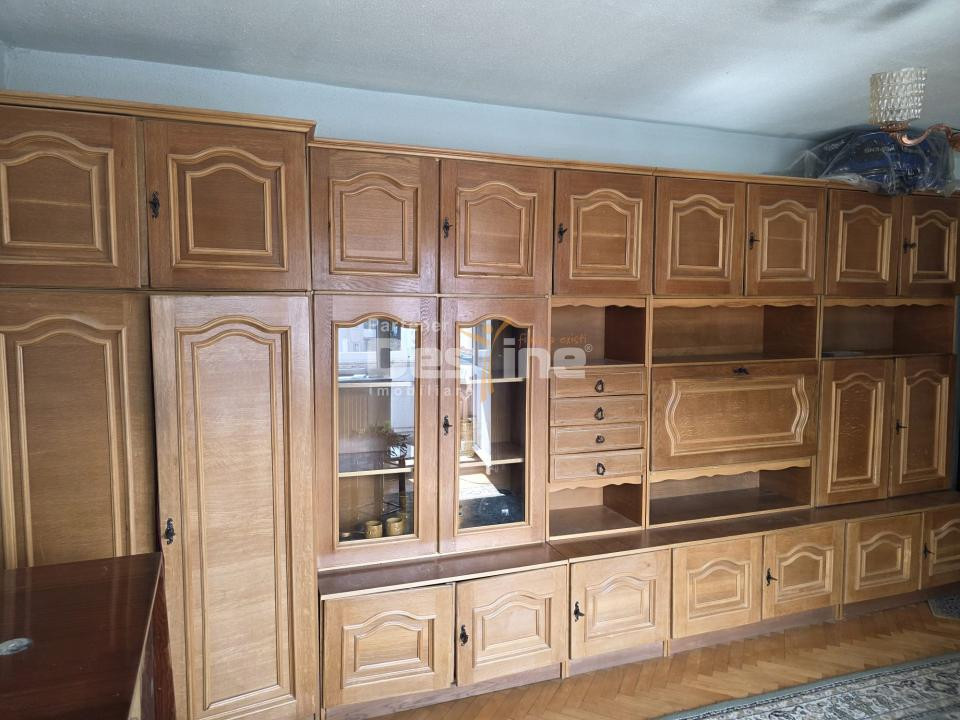 Apartament 2 camere, 2 balcoane, etaj intermediar, Bistrița 