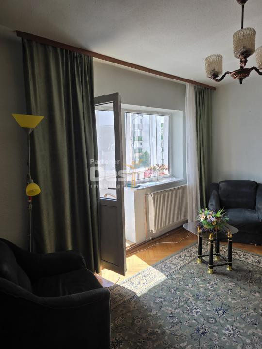 Apartament 2 camere, 2 balcoane, etaj intermediar, Bistrița 
