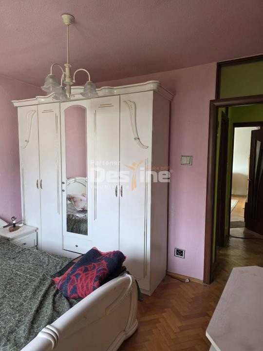Apartament 2 camere, 2 balcoane, etaj intermediar, Bistrița 
