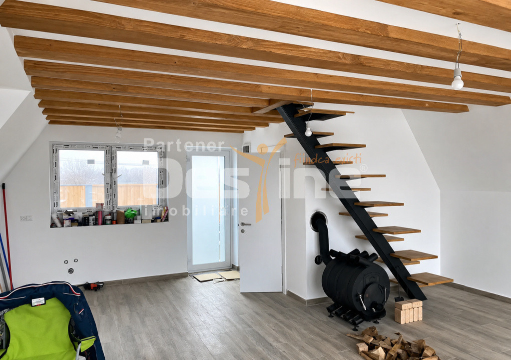 Vila in stil A-Frame, incalzire in pardoseala, panouri fotovoltaice, Magurele