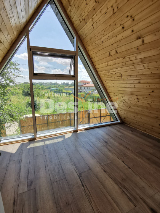 Vila in stil A-Frame, incalzire in pardoseala, panouri fotovoltaice, Magurele
