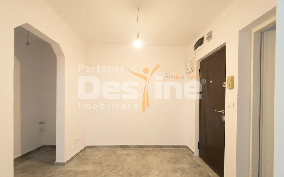 Apartament cu doua camere, decomandat, Soarelui. 