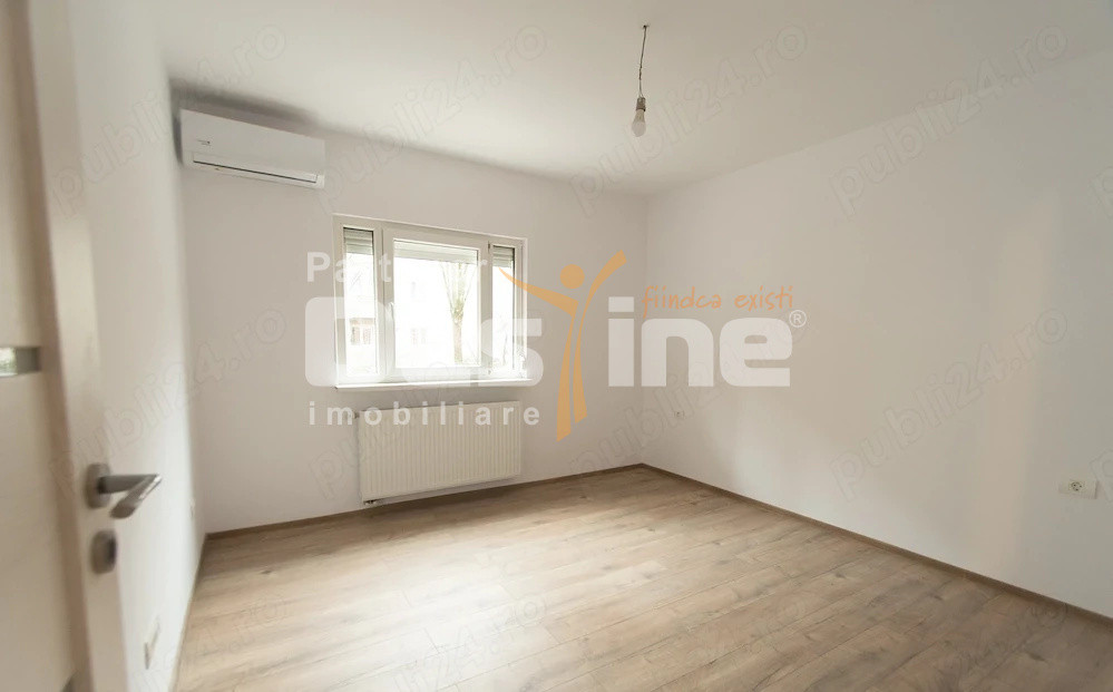 Apartament cu doua camere, decomandat, Soarelui. 