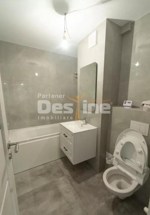 Apartament cu doua camere, decomandat, Soarelui. 