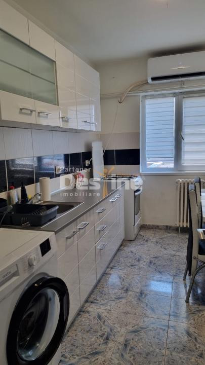 Apartament 3 camere decomandat ultracentral