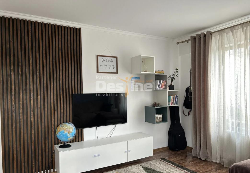 Apartament de vânzare | Zona VALEA LUPULUI | decomandat, 3 camere, etaj 1