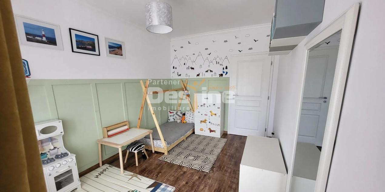 Apartament de vânzare | Zona VALEA LUPULUI | decomandat, 3 camere, etaj 1