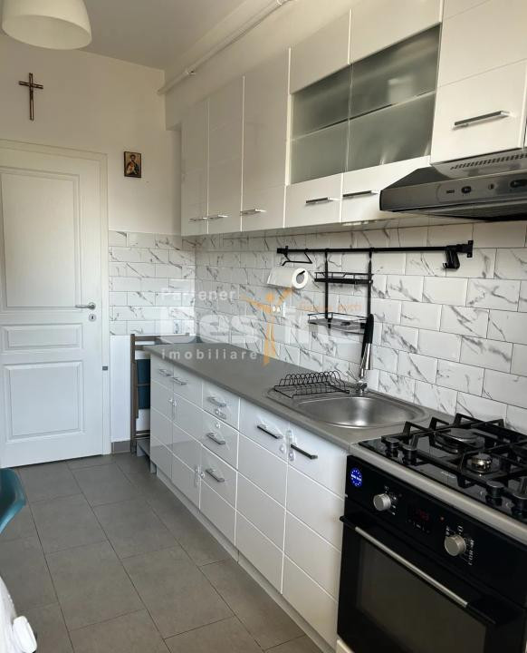 Apartament de vânzare | Zona VALEA LUPULUI | decomandat, 3 camere, etaj 1