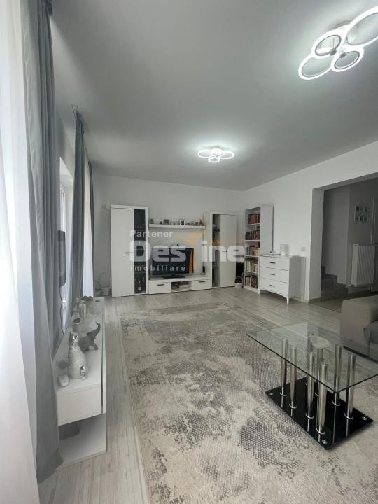 CASA 4 CAMERE RENOVATA ,UTILATA 