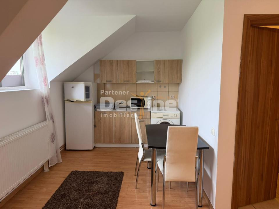 Casa cu 6 unitati, doua locuri de parcare si curte, situata langa AFI Mall 