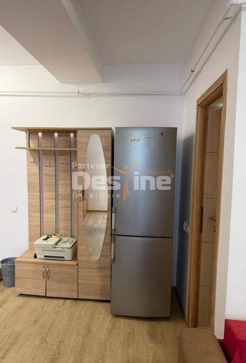 Casa cu 6 unitati, doua locuri de parcare si curte, situata langa AFI Mall 