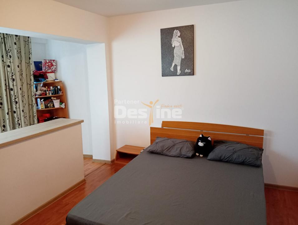 apartament 2 camere semi-decomandat, mobilat, cart. Valea Rosie