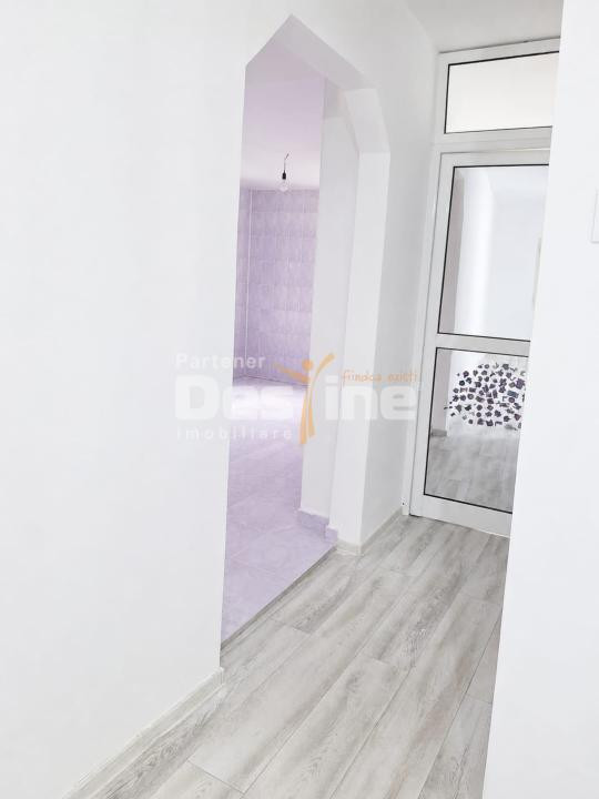 Apartament de vânzare, Comănești, Bc, Ideal pentru locuință sau spatiu comercial