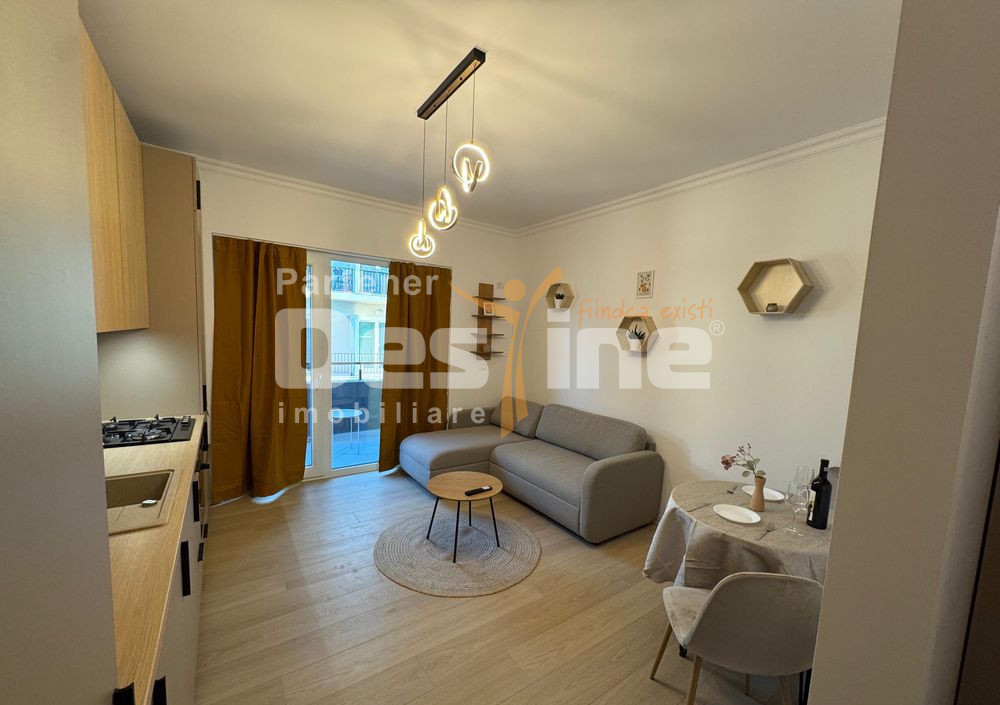 Vand apartament 2 camere,  etaj 2