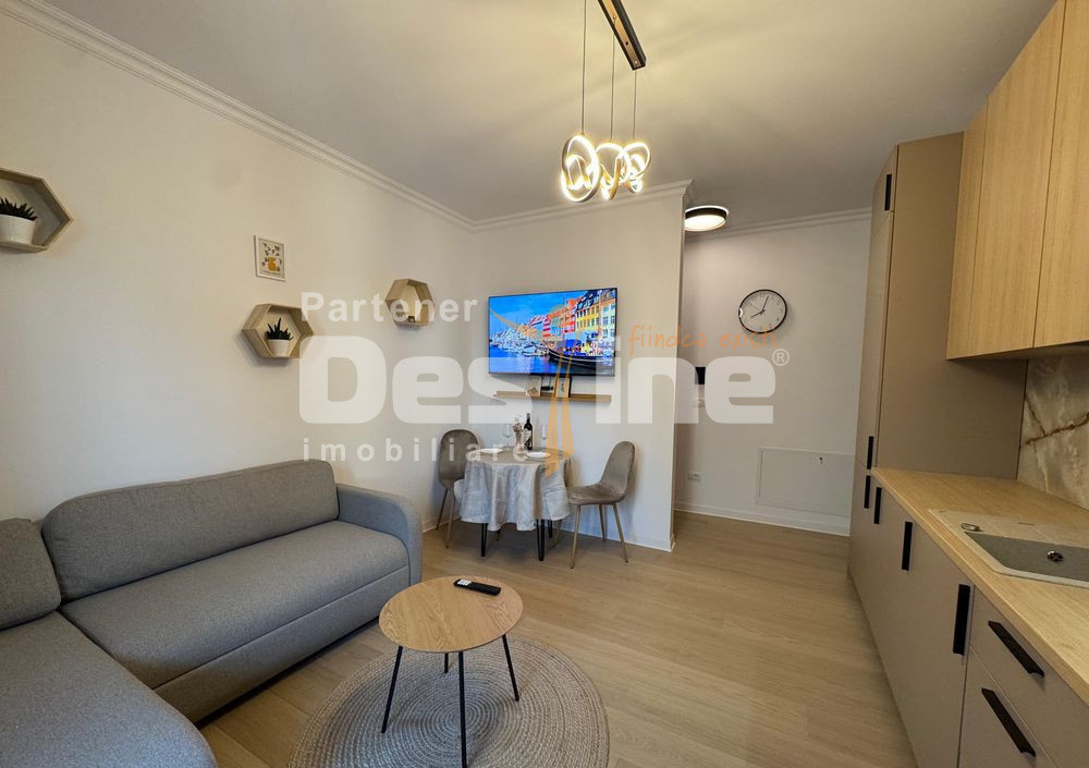 Vand apartament 2 camere,  etaj 2