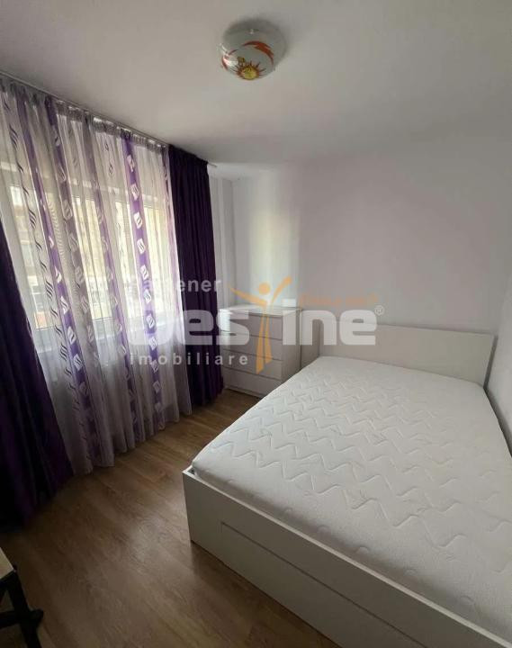 Apartament cu 2 camere decomandat 55 mp la etaj intermediar, cartierul Tractorul