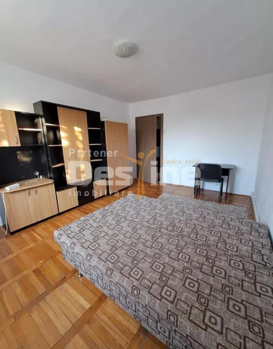  Apartament cu 2 camere decomandate in Complex 