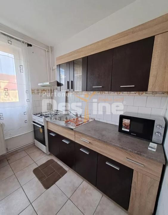  Apartament cu 2 camere decomandate in Complex 