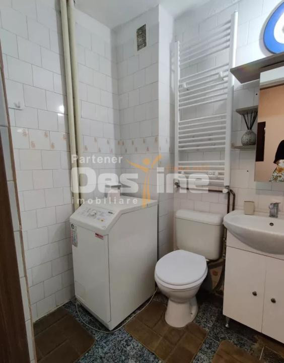 Apartament cu 2 camere decomandate in Complex 