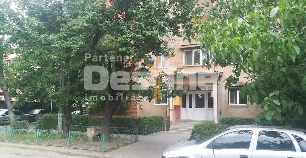  Apartament cu 2 camere decomandate in Complex 