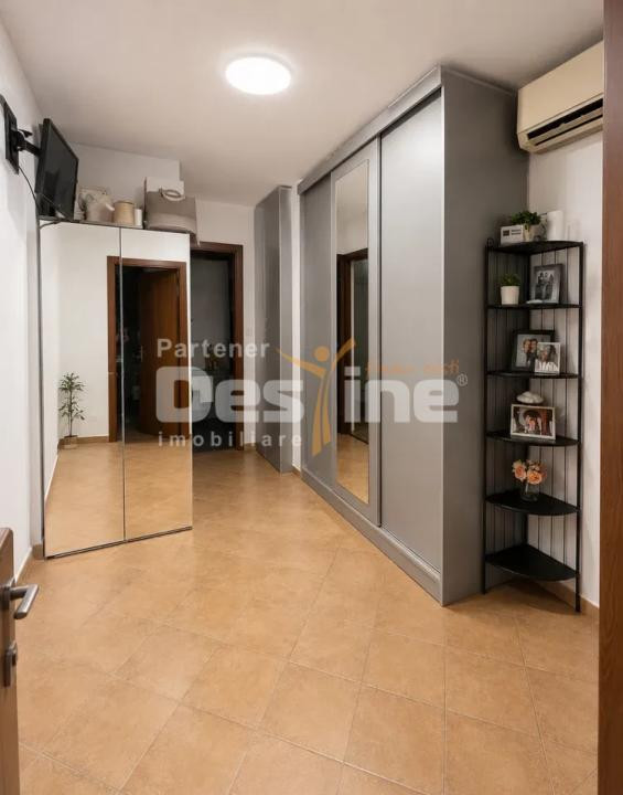 Apartament de vanzare mobilat si utilat