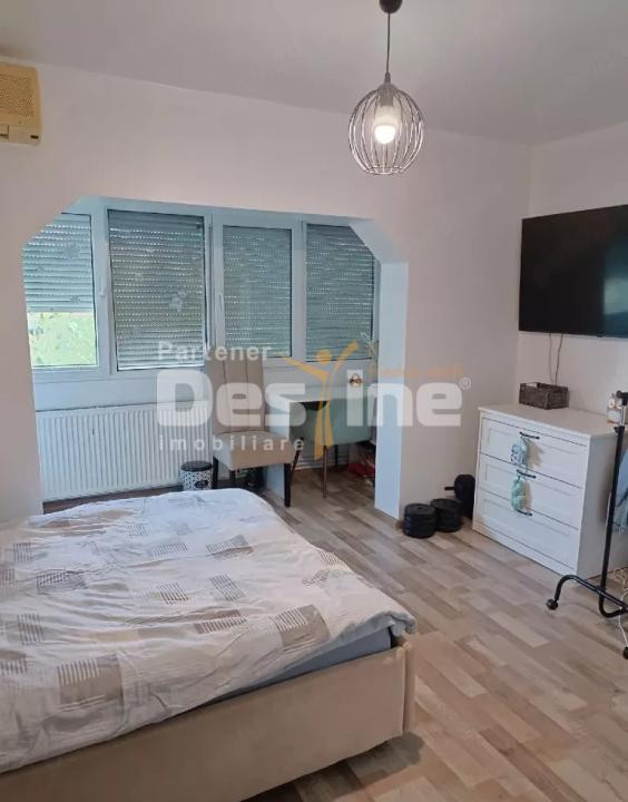 Apartament 3 camere 73 Mp