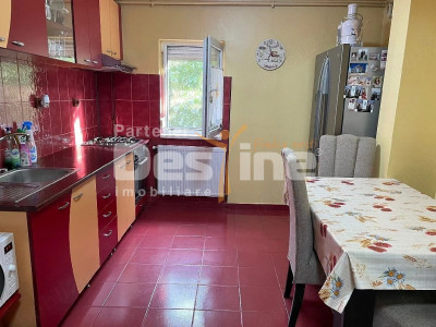 Apartament 3 camere 73 Mp