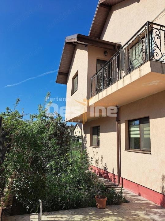 CASA  INDIVIDUALA 4 CAMERE 