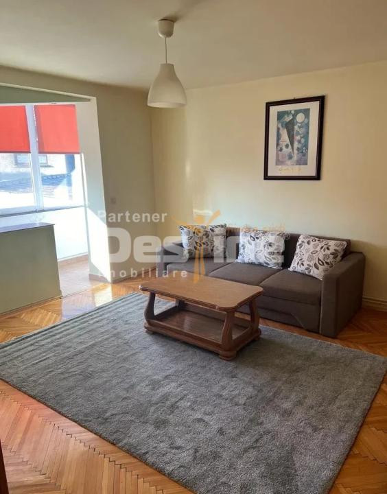  Închiriem apartament central 2 camere