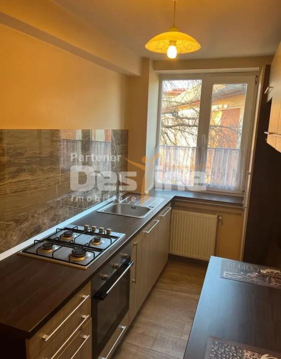  Închiriem apartament central 2 camere