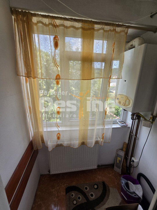 Garsonieră de închiriat | Galata | Etaj 2 | Centrală proprie | Mobilată și utila