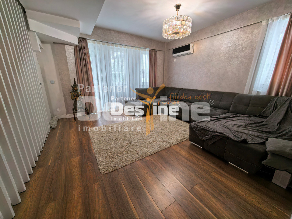 Duplex modern cu design britanic 7 camere D+P+1+M 160 mp