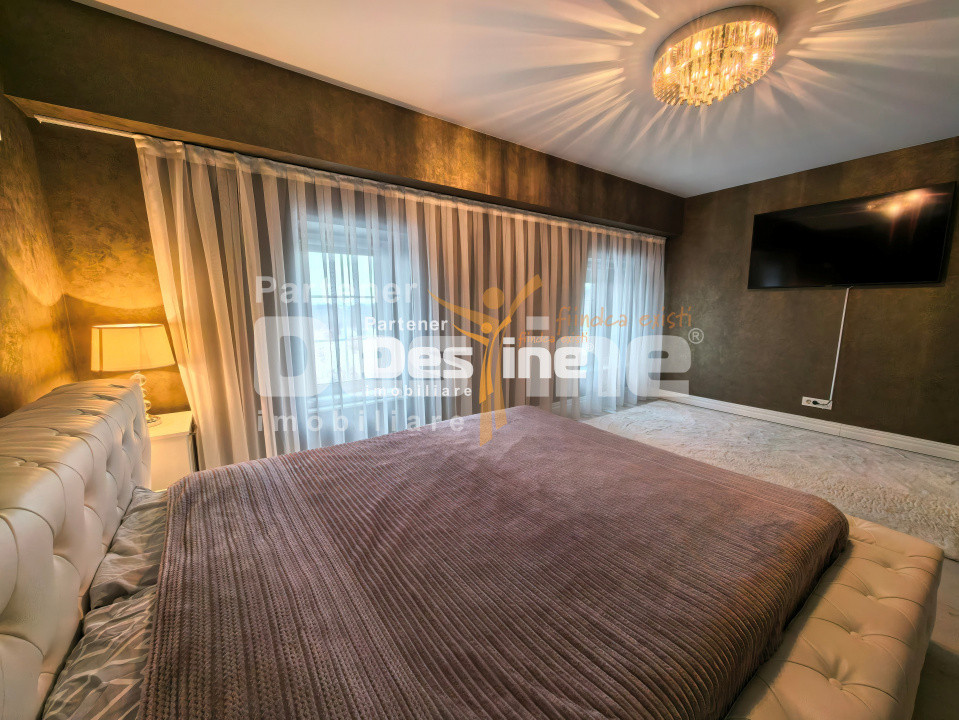 Duplex modern cu design britanic 7 camere D+P+1+M 160 mp