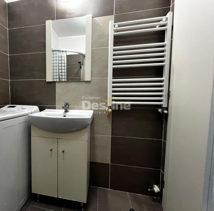 Apartament cu 2 camere și terasă zona Palas Mall