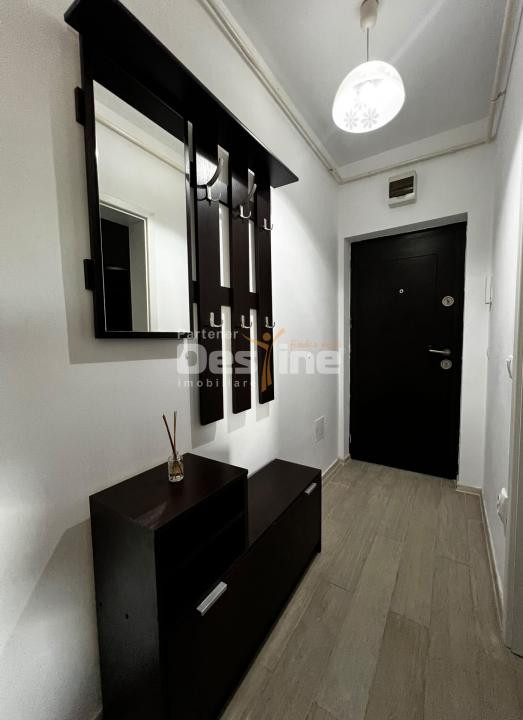 Apartament cu 2 camere și terasă zona Palas Mall