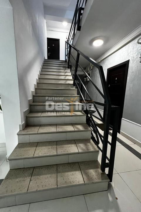 Apartament cu 2 camere și terasă zona Palas Mall