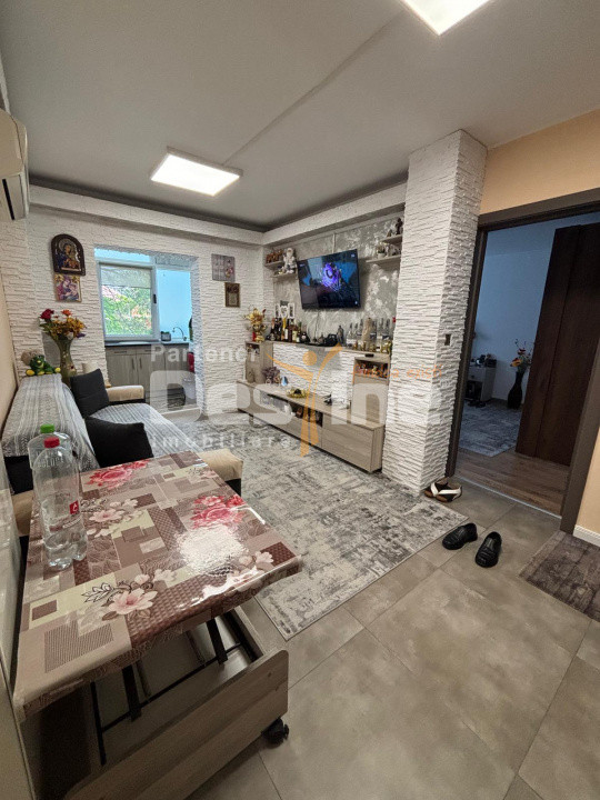 APARTAMENT 3 CAMERE SEMIDECOMANDAT 