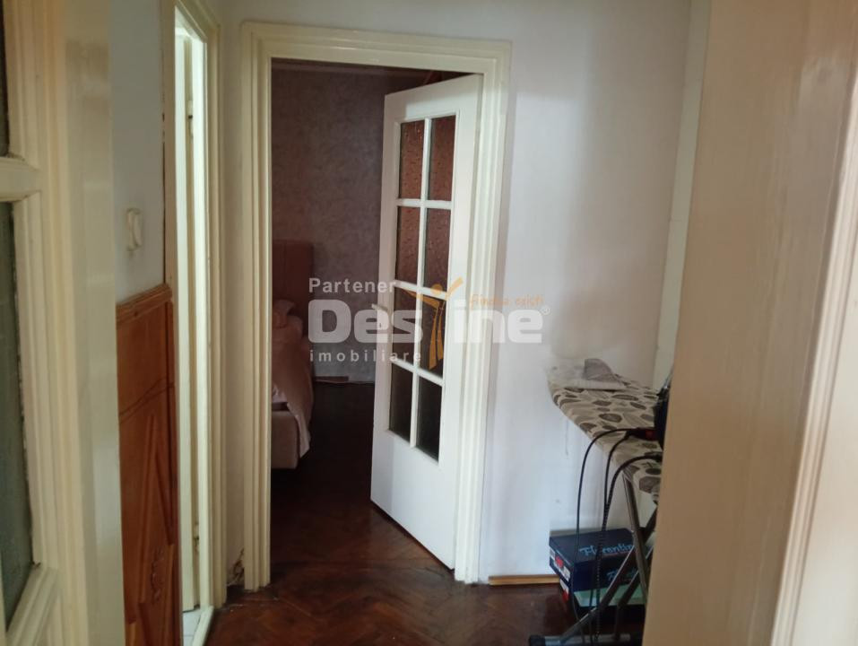 apartament 2 camere decomandat (centrala si AC), Bd. N. Titulescu