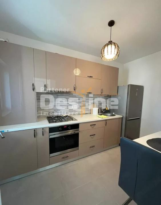 Inchiriez apartament 2 camere, Eso Giroc