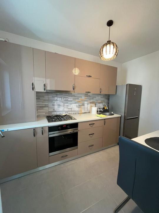 Inchiriez apartament 2 camere, Eso Giroc