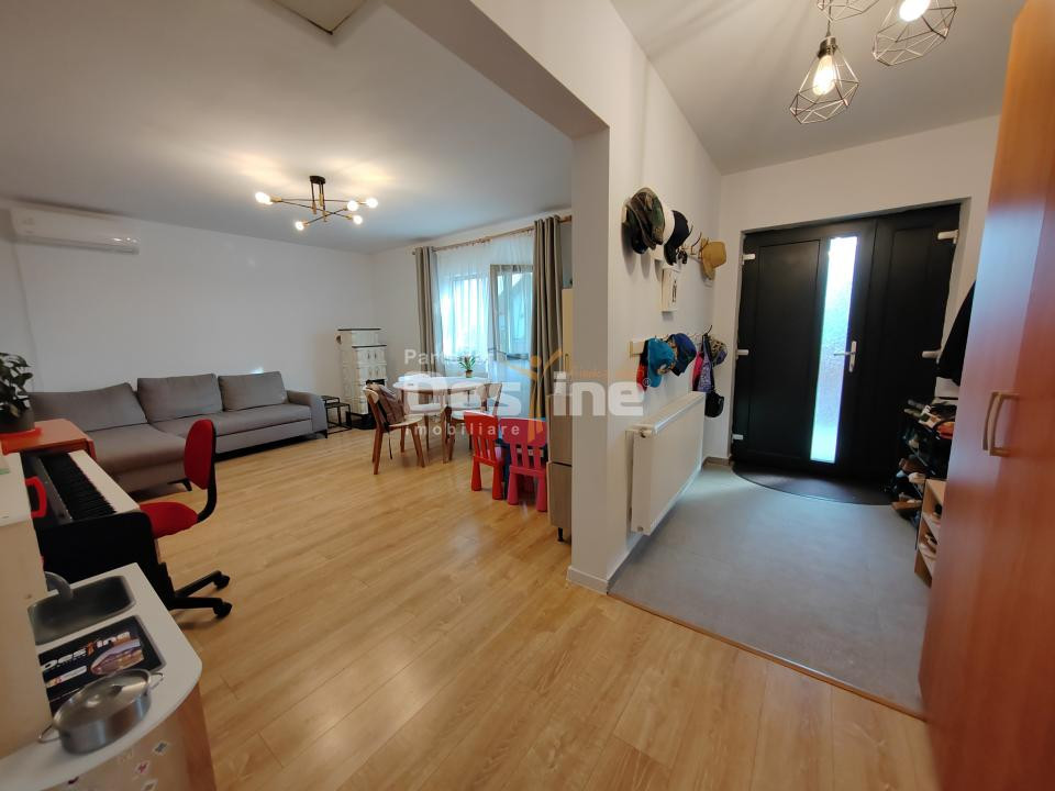 VOROVEȘTI - Casă individuală P+POD + 573 mp teren