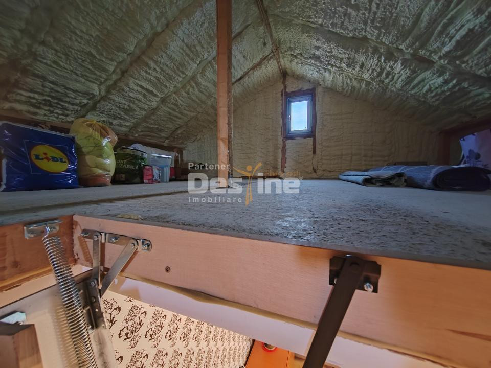 VOROVEȘTI - Casă individuală P+POD + 573 mp teren